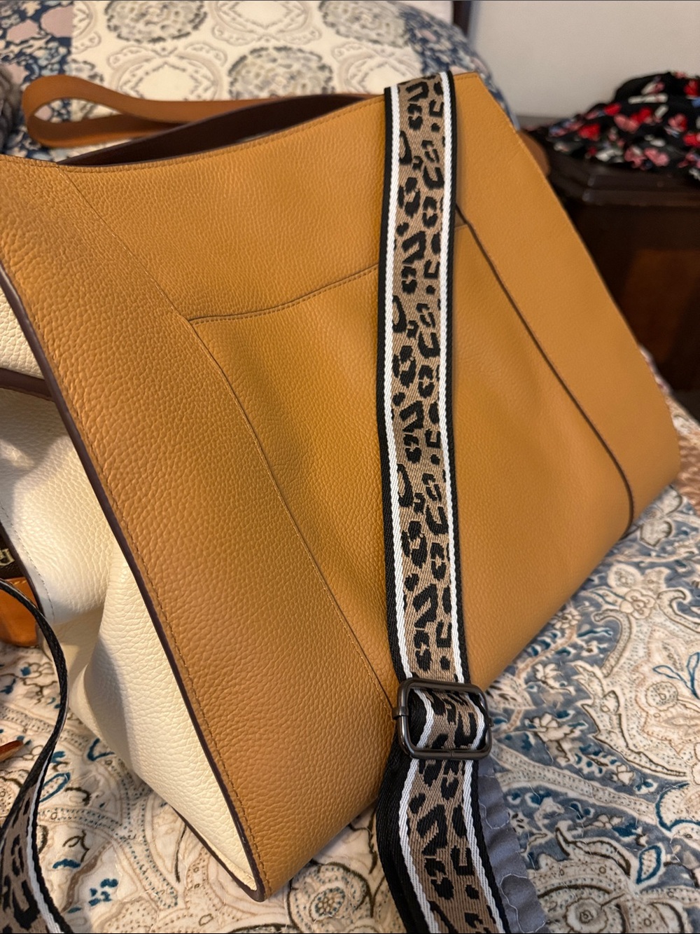 Cole Haan Pebbled Leather Shoulder Bag in Mustard Yellow with Brown Strap - Picture 2 of 7